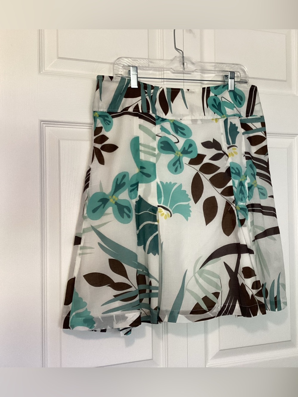 Dalia Collection botanical print skirt.